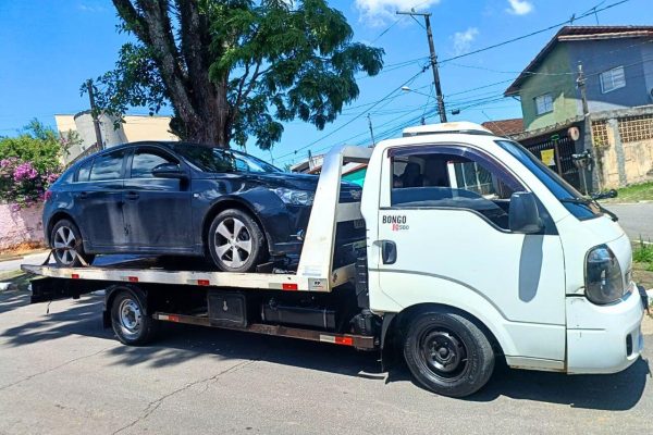 Precisa de guincho 24 horas na Vila Santa Catarina - SP